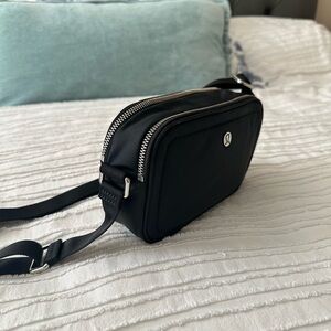 Lululemon Crossbody Camera Bag 2L
